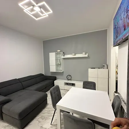 Casa Vacanza Nino Apartment *